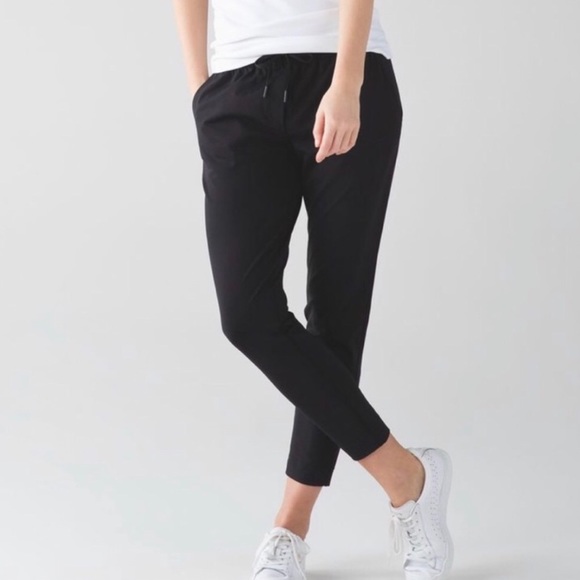 lululemon athletica Pants - Lululemon Jet Crop Pant